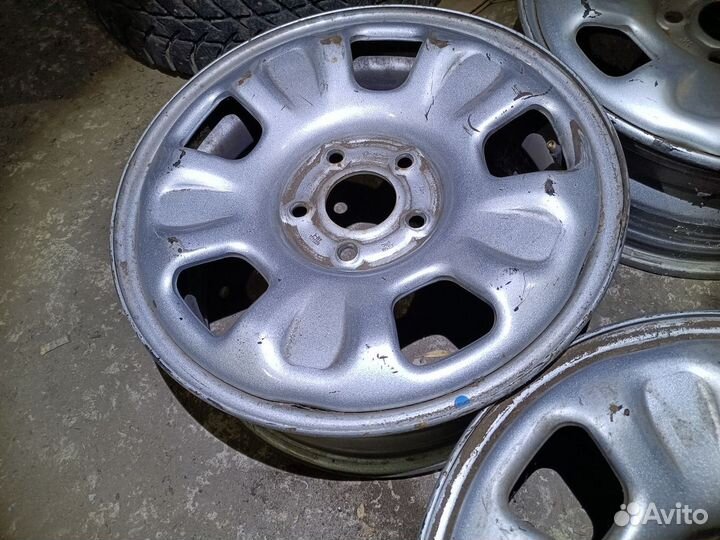 Диск стальной Renault Duster 403002241R