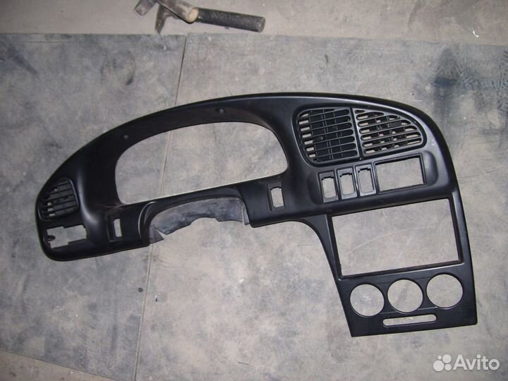 Киа спектра накладка декоративная на торпедо