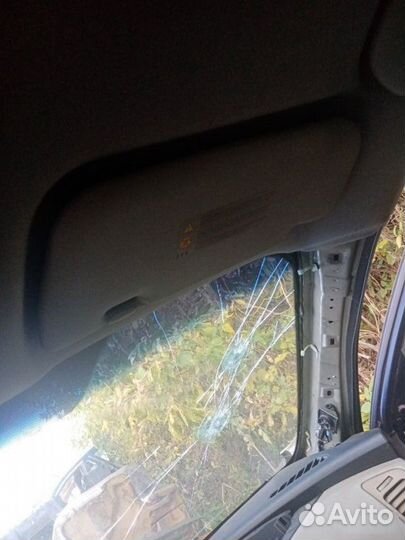 Козырек правый Nissan Primera P12 2003