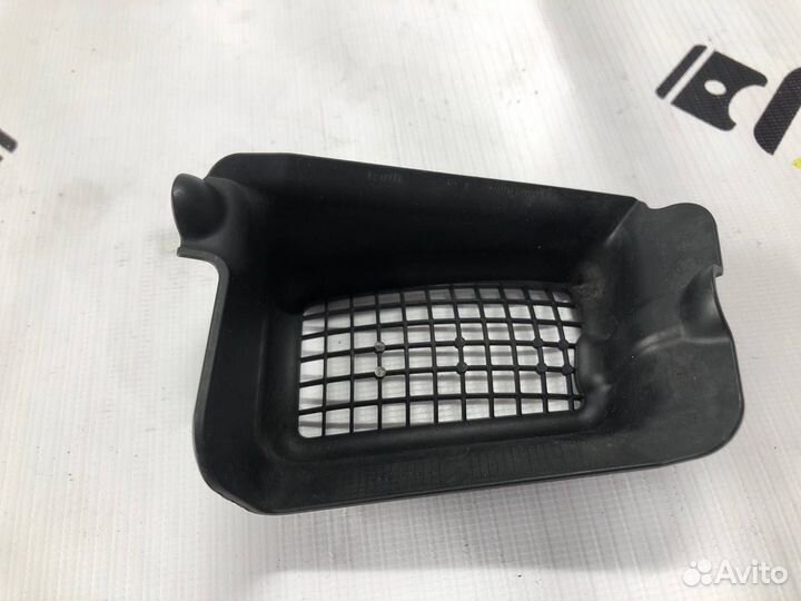 Жабо Bmw X1 E84 N20B20A 2015