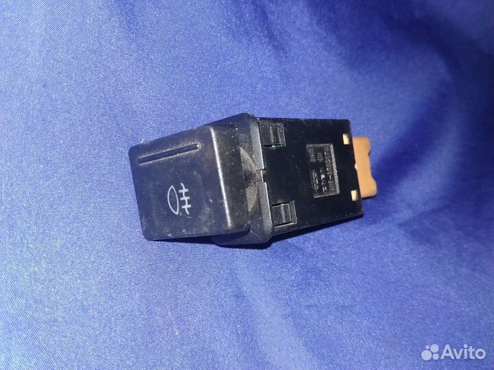 Переключатель кнопочный задних п/т фонарей