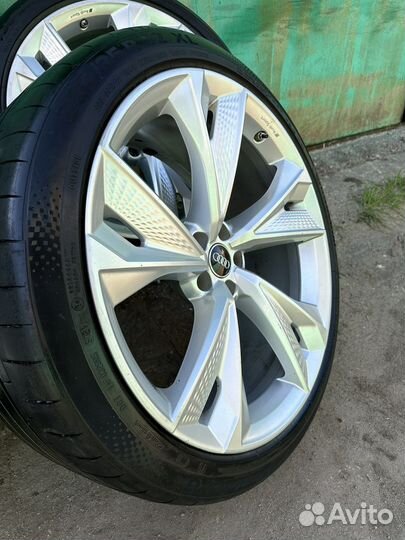 Колеса Audi Q7 4M / Q8 оригинал R22