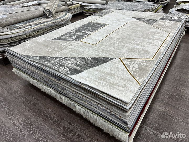 Ковер новый 2.4х3.4