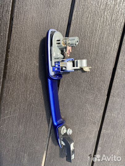 Ручка передней левой двери внешняя mazda 3 bk