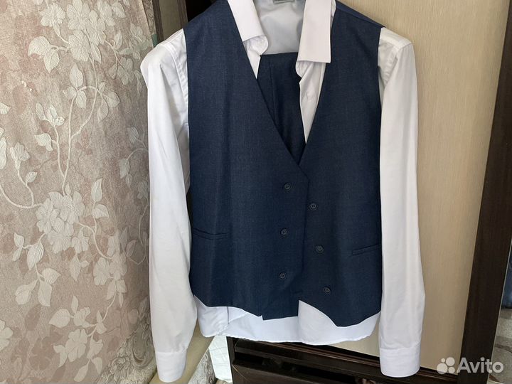 Мужской костюм тройка