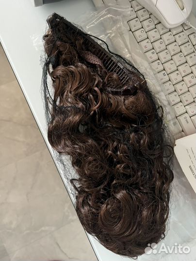 Хвост шиньон на крабе