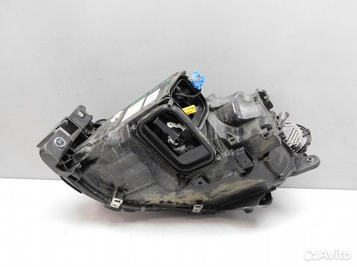 Фара правая Mercedes-Benz M-Class