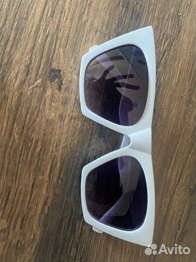 Солнечные очки женские