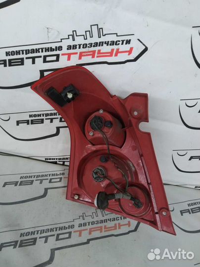 Фонарь suzuki swift ZC11S ZC21S ZC31S ZC71S ZD11S