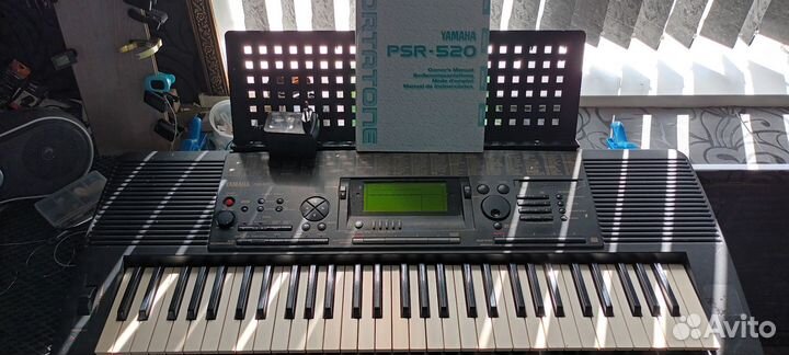 Yamaha PSR-520 синтезатор