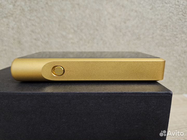 Sony wm1z