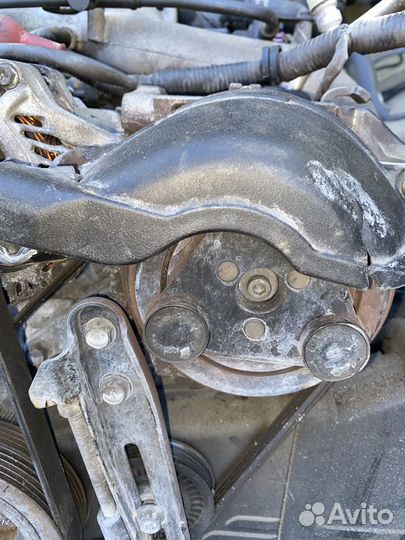 Компрессор кондиционера EJ204 Subaru 73111FE040