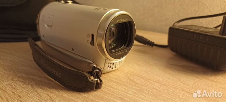 Видеокамера panasonic hc v100