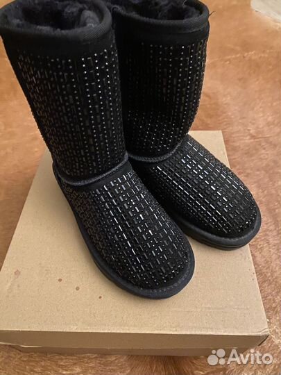 Угги новые натуральные полностью, высокие