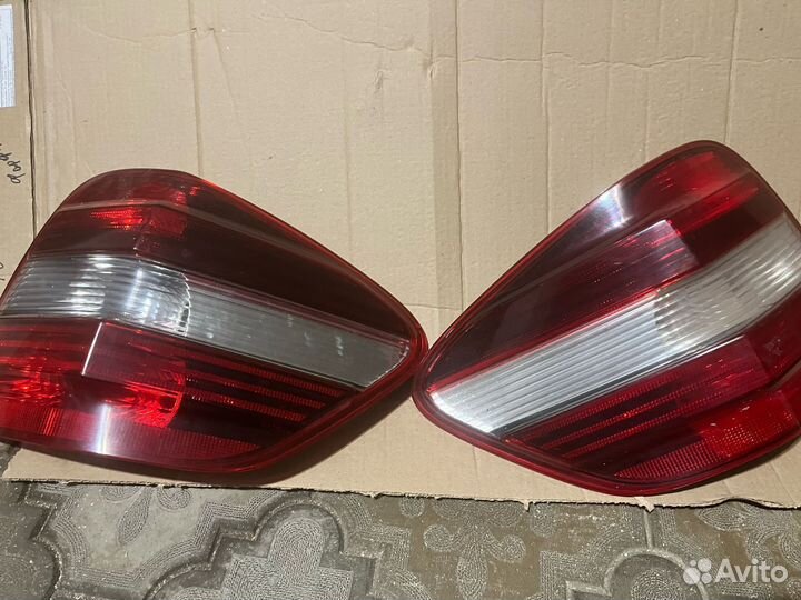 Задние фонари