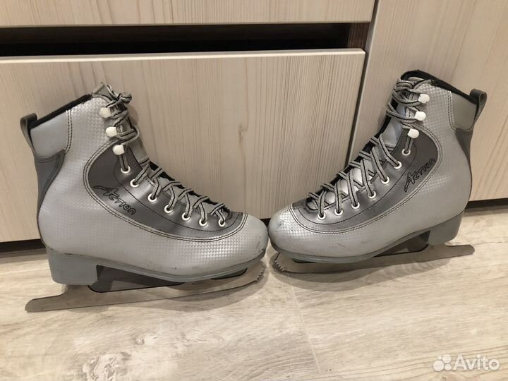 Коньки фигурные