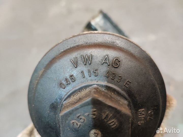 Корпус масляного фильтра Volkswagen Tiguan 5N1