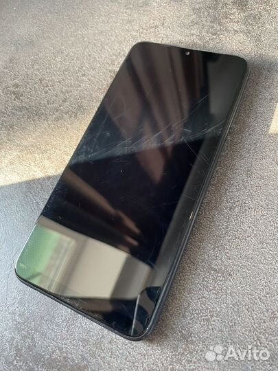 Samsung Galaxy A10, 2/32 ГБ