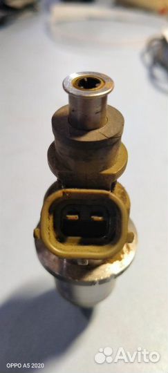 Форсунка топливная Mitsubishi Montero V20 6G72