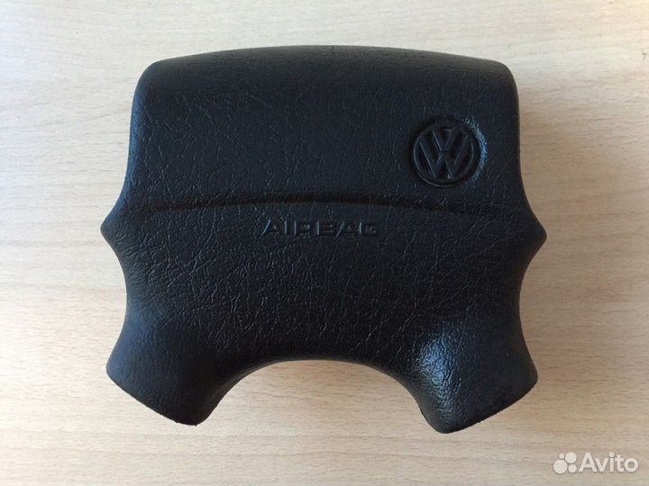 Подушка безопасности (Airbag) Volkswagen Golf 3