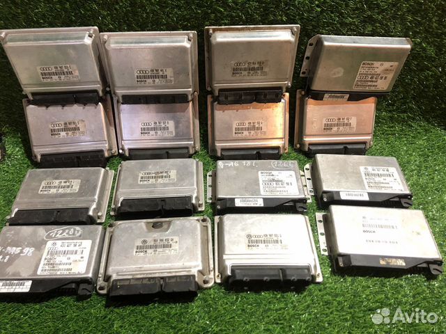 Блок управления двигателя эбу Фольксваген Ауди