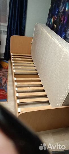 Кровать односпальная с матрасом бу