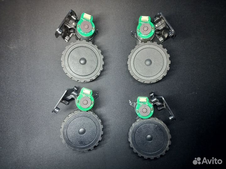 Запчасти колеса с мотором для робота-пылесоса