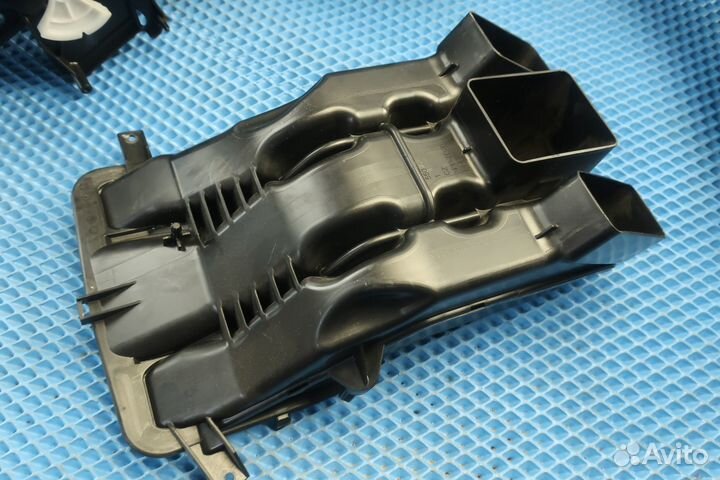 Корпус отопителя под климат-контроль VW Golf 7