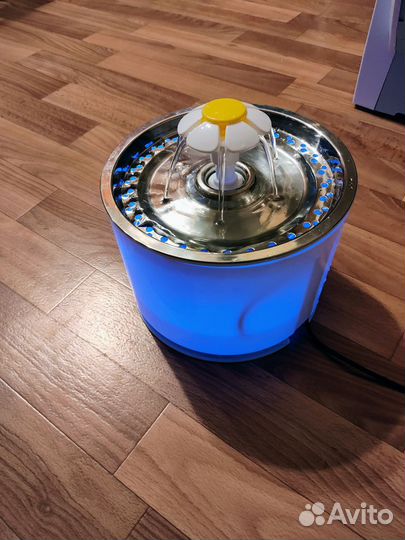 Автоматическая поилка для кошек - фонтанчик