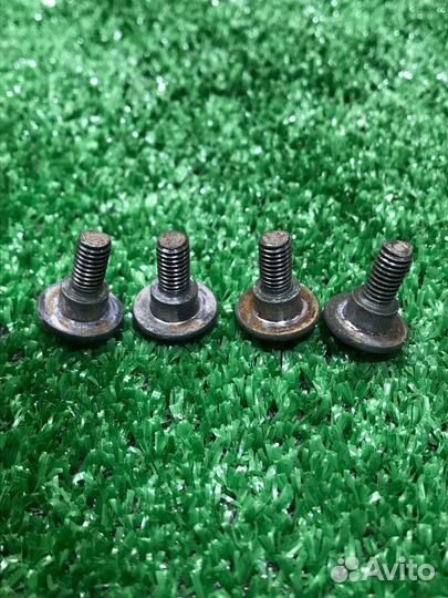 Крепеж переднего крыла Sym Orbit 50