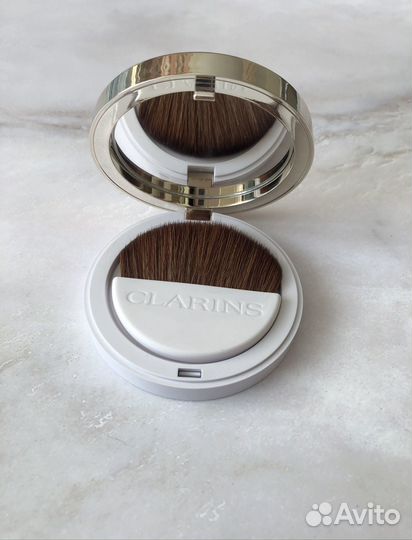 Clarins румяна 01