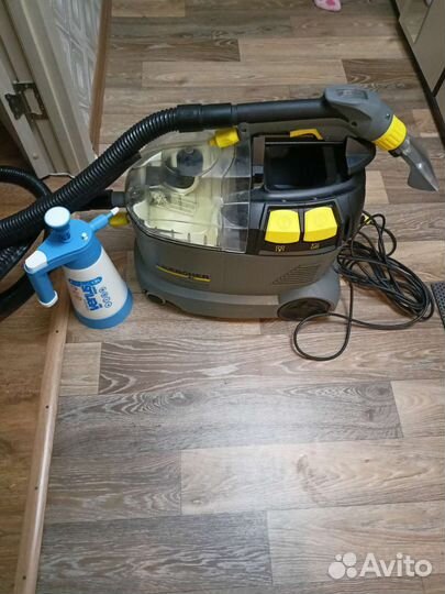 Аренда моющего пылесоса karcher