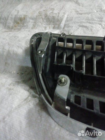 Решетка радиатора передняя Honda Ascot