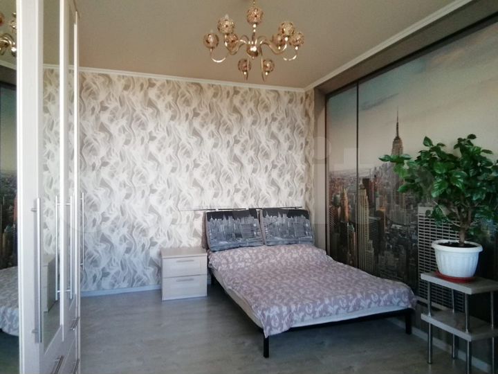 2-к. квартира, 65 м², 7/17 эт.