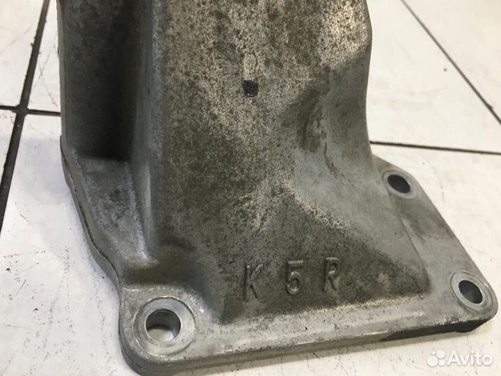 Кронштейн двигателя правый Infiniti EX EX37 J50