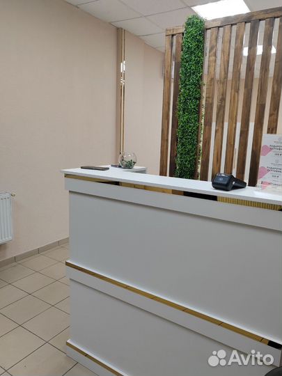 Администратор студии красоты