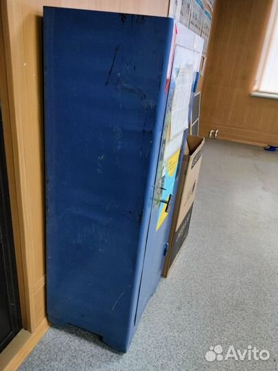 Металлический сейф