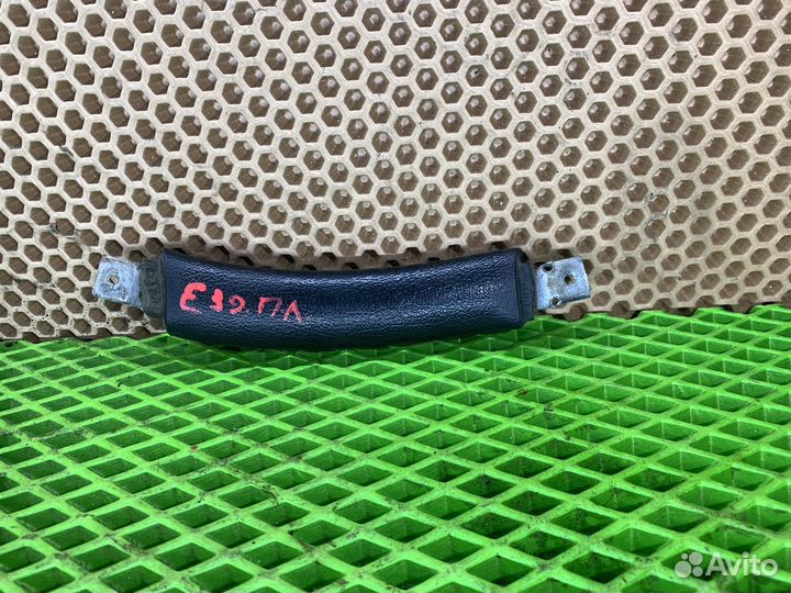 Ручка двери левая внутренняя BMW 3 E36