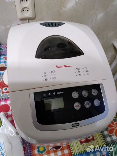 Продам хлебопечку