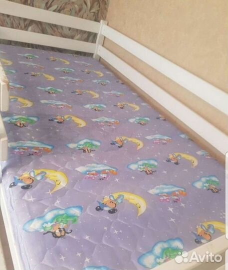 Кровать чердак детская с матрасом и наматрасником