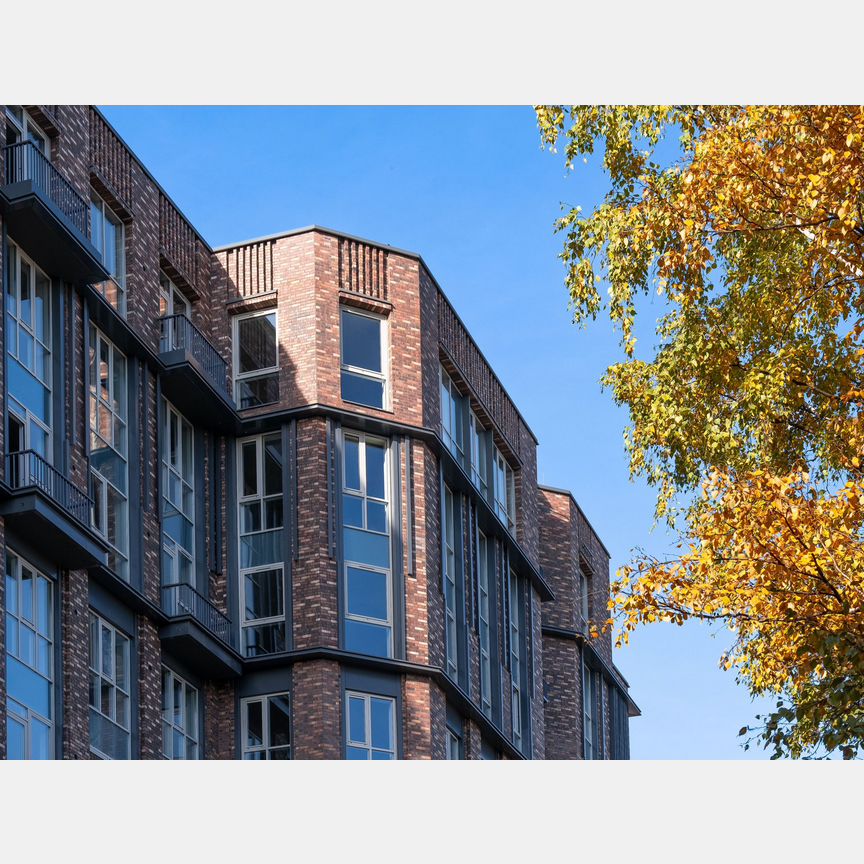 2-к. квартира, 79,6 м², 9/9 эт.