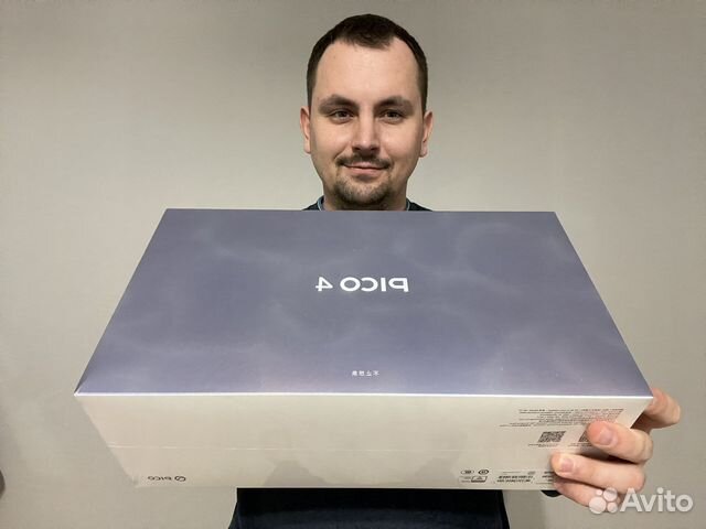 Pico 4 на 128 gb CN версия + аксессуары