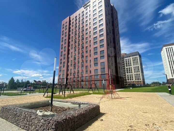 2-к. квартира, 57 м², 8/12 эт.