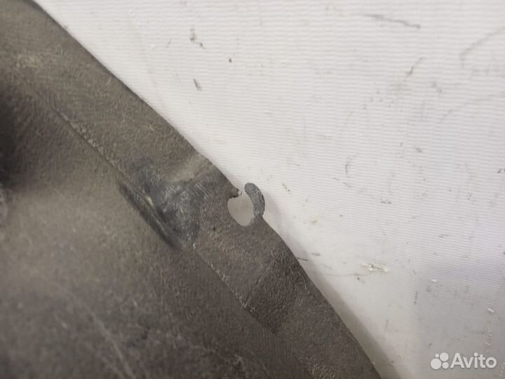 Подкрылок передний левый Toyota Land Cruiser Prado