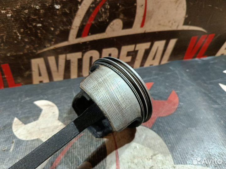 Поршень с шатуном fydc Ford Focus 1 седан fydc