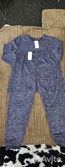 Вещи новые. Размер 54