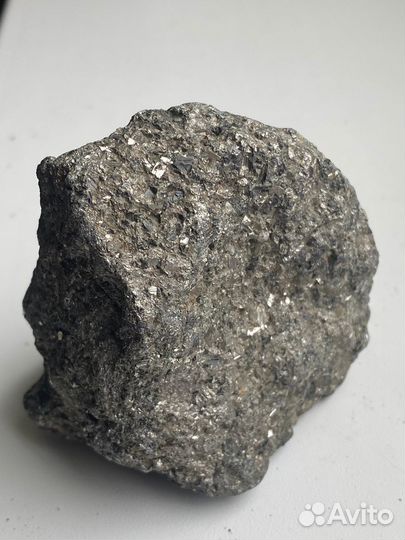 Камень минерал пирит