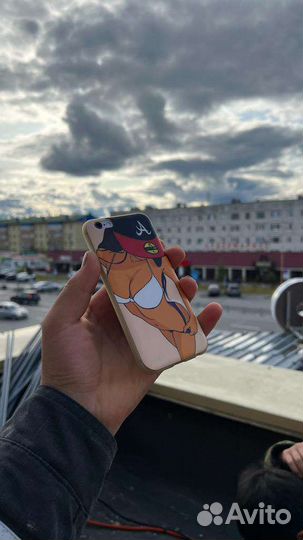 Телефон iPhone 6s