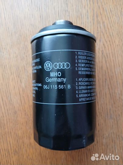 Фильтр масляный 06J 115 561 B / 06J115403Q