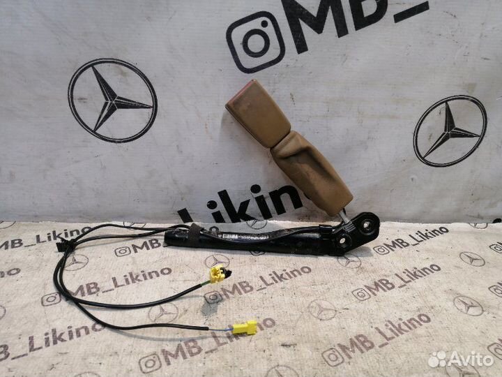 Замок ремня безопасности передний правый Mercedes